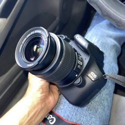 Canon Rebel T7