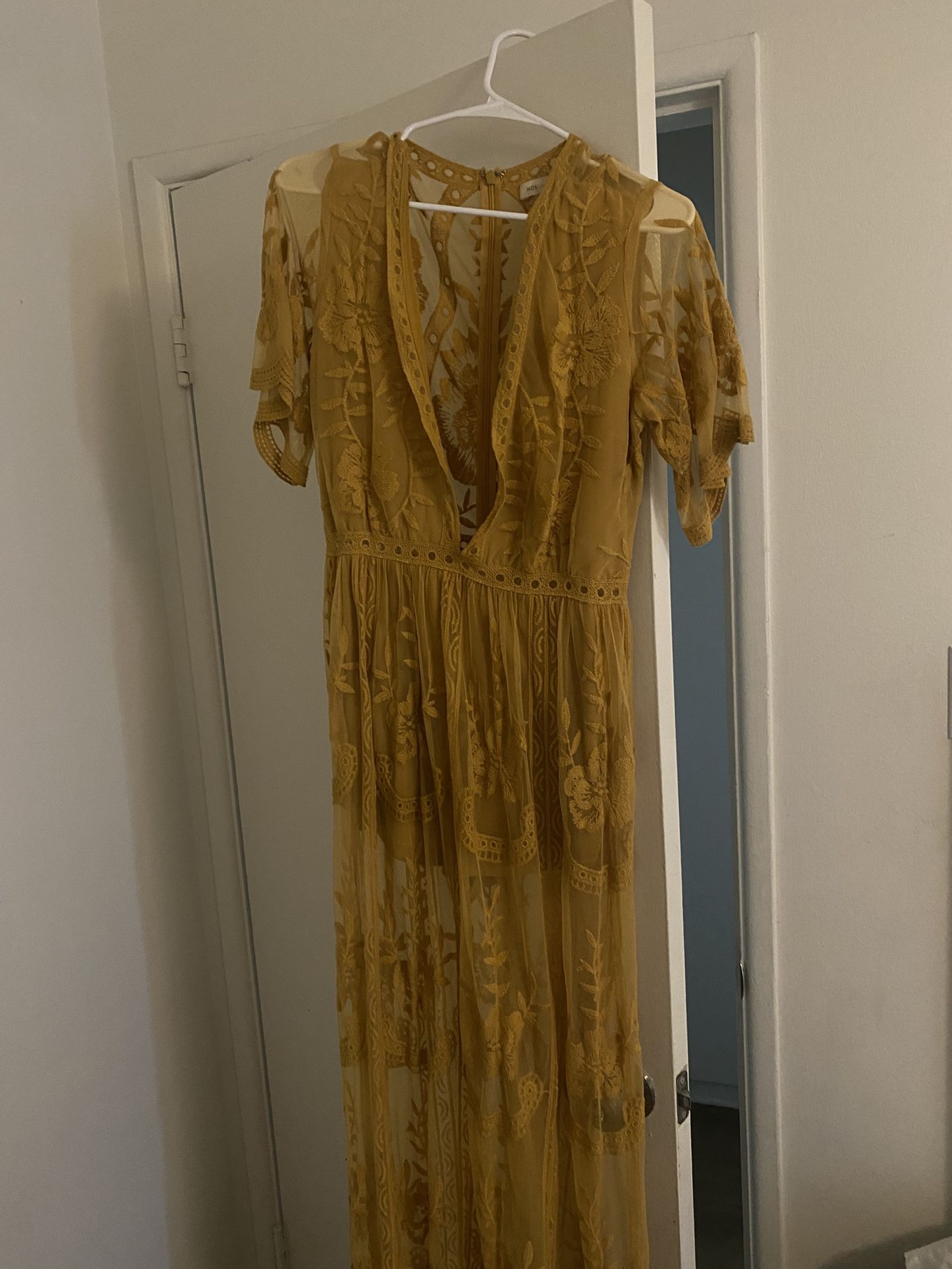 Yellow Dress Slit