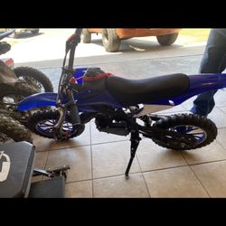 Medium Dirt bike 