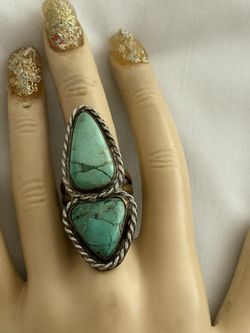 vintage Southwestern / Native American style double-stone turquoise statement ring.size 9