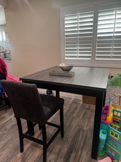 4pc High Dining Table