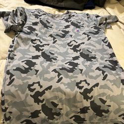 Champion Tee  Sz 14/16