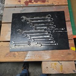 HUSKY WRENCH SET. METRIC AND IMPERIAL/STANDARD