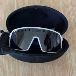 Oakley Sutro Polarized Sunglasses. White And Blue