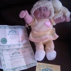 Vintage 1985 Cabbage Patch Doll 