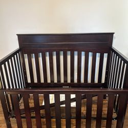 Baby/toddler Crib