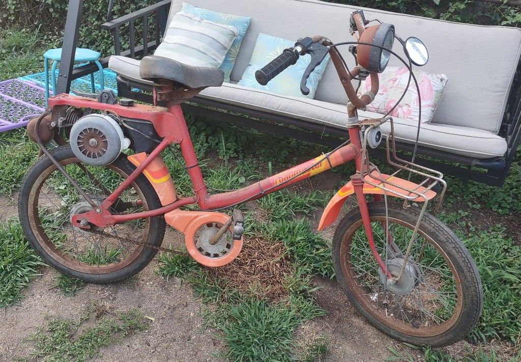 1978 AMF moped,does not run but has compression and does pedal ,parts or repair