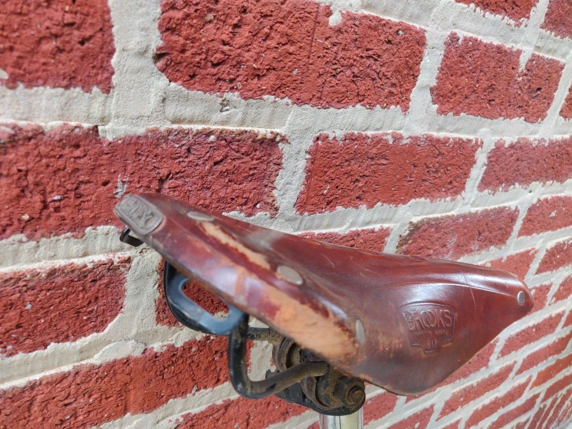 Brooks Saddle
