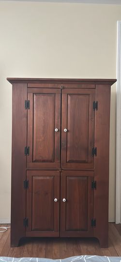 Homestyles Americana pantry Cherry Wood.