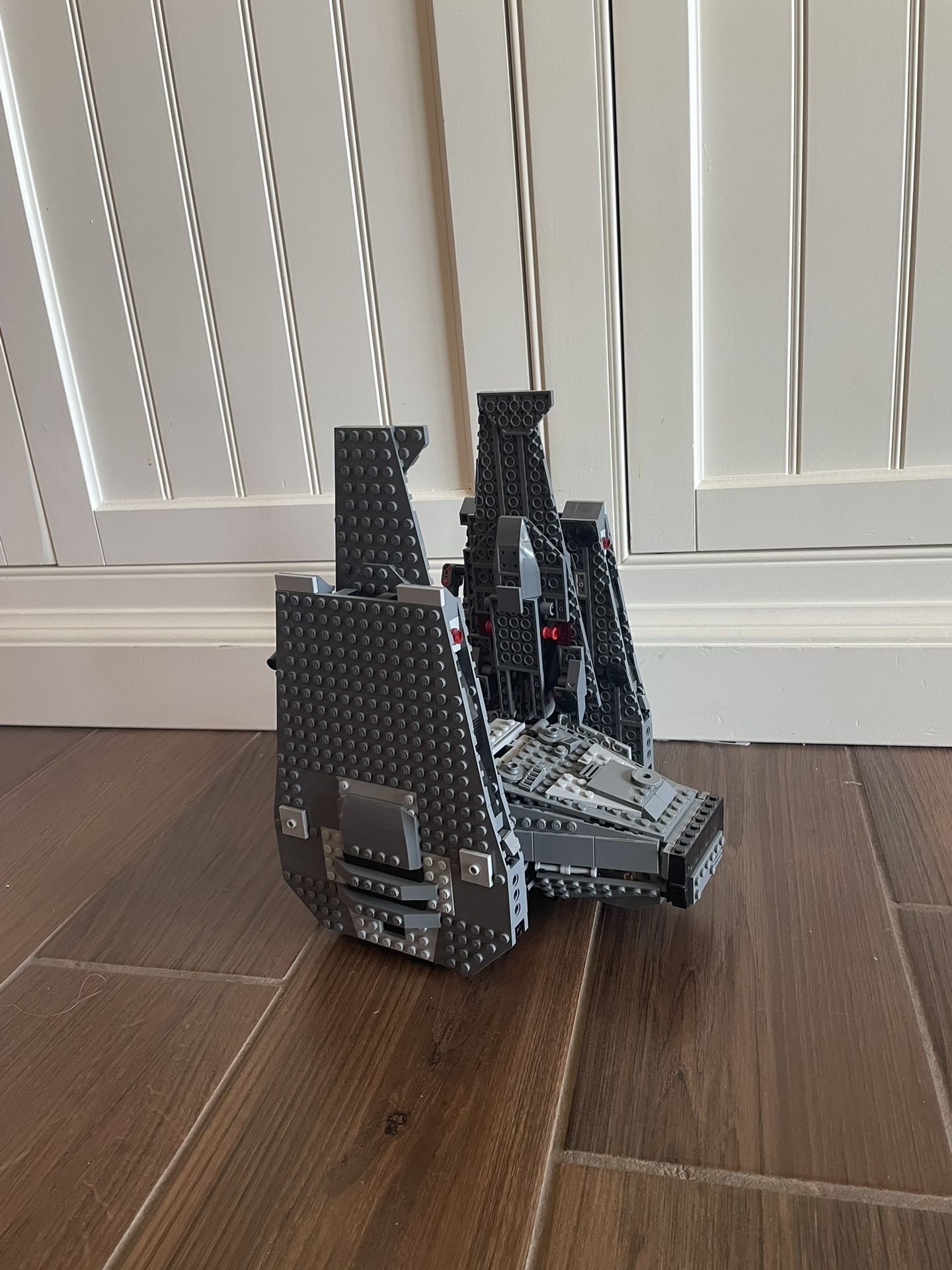 75104 Lego Kylo Ren’s Command Shuttle