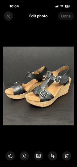 Clarks Artisan Womens 7 M Caslynn Paula Black Cork Wedge Heel Comfort Sandals