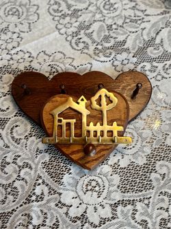 Vintage wood heart shape decor/ key hanger/ holder