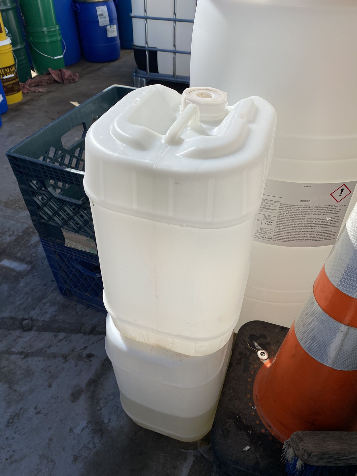 5 Gallon Stackable Water Container