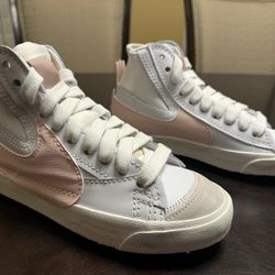 Nike Mid Blazer '77 Size Women 9 
