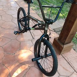 MONGOOSE INDEX Professional BMX Bike / Bicycle with 20 Inch Wheels ( Mongoose Bmx Bicicleta Con Llantas 20 Pulgadas )