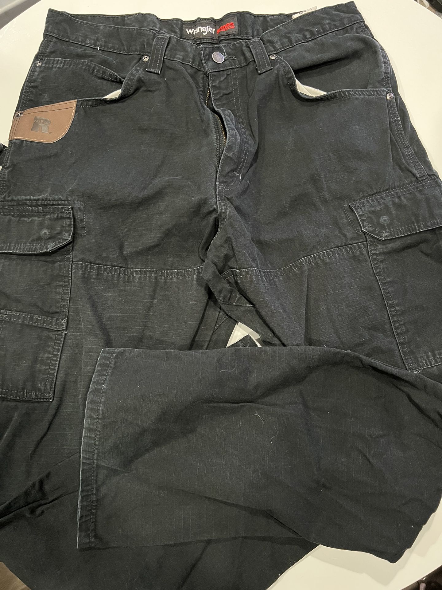 Wrangler Riggs Workwear Black Ripstop Cargo Pants 36x32 Faded Worn for Sale  in Federal Way, WA - OfferUp