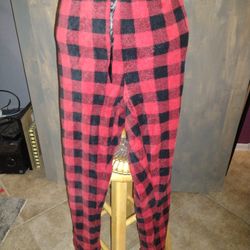Red black plaid pajama pants size large