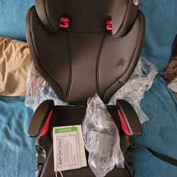 New Britax Skyline Booster Car Seat 