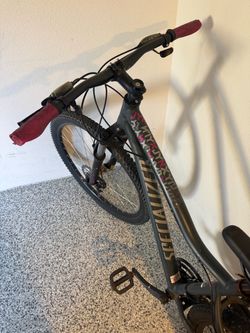 Mountain bike - great condition!