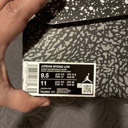 Jordan spizike low 9.5 men