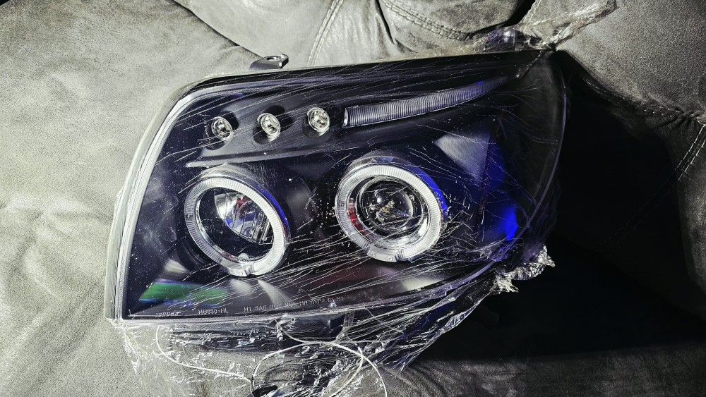 2003-2005 4 RUNNER HALO PROJECTOR Front Headlamp