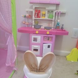 Toy Kitchen 