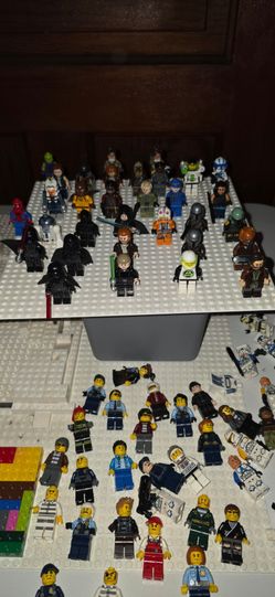 Lego mini figs