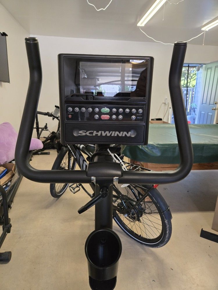 SCHWINN Fitness Upright 190 Stationary Bike