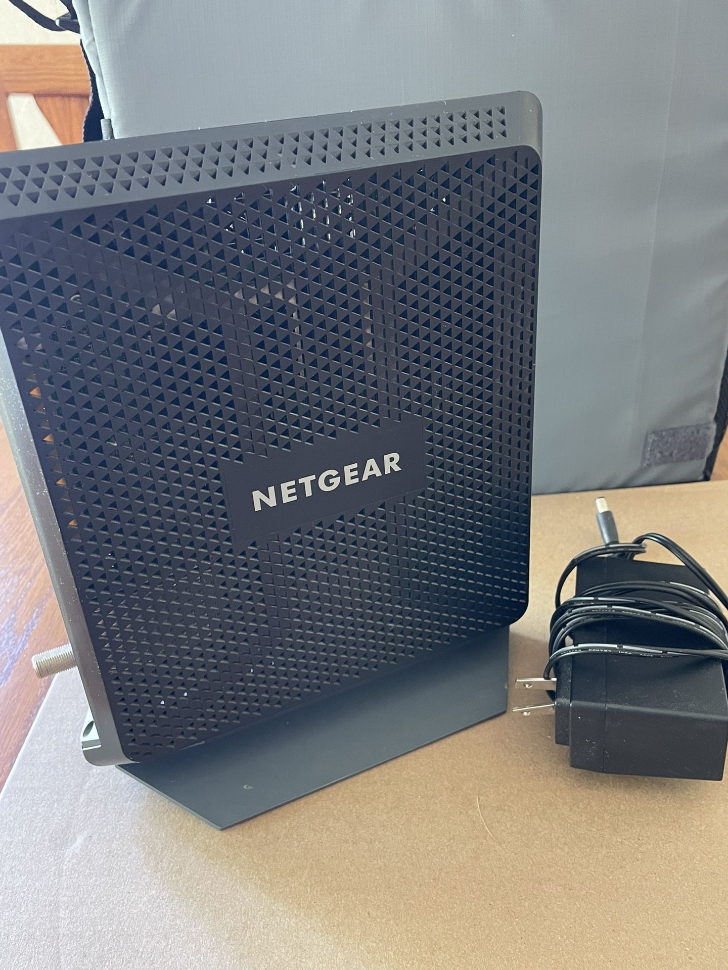 NETGEAR Cable Modem Router