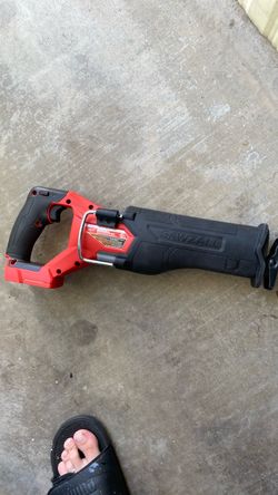 Miluakee fuel sawzall