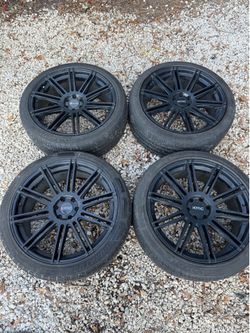 22” KMC Rims And Tires