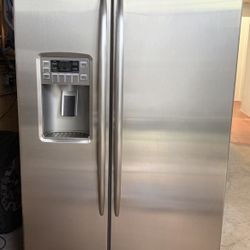 Side by Side Refrigerator 