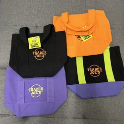 Trader Joe’s Halloween mini tote bags