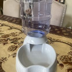 Pet Food Dispenser Feeder 