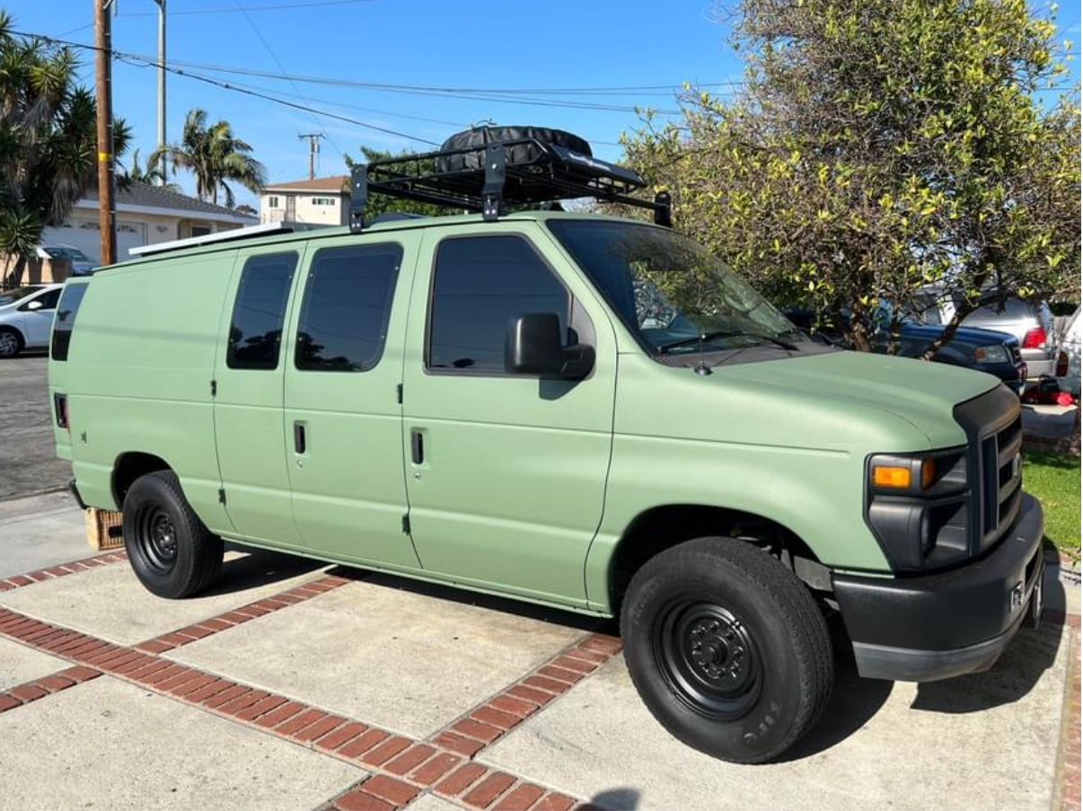 2010 Ford E-250