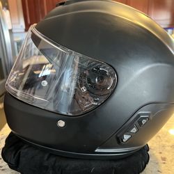 Sena Momentum  Bluetooth Helmet Size M