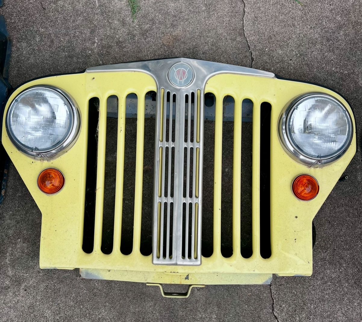 1948 Willy’s Jeepster grill & Fenders