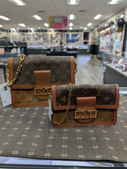 Louis Vuitton reverse monogram Dauphine