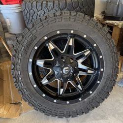 Tires / Llantas  “kenda R/T 20” Tires