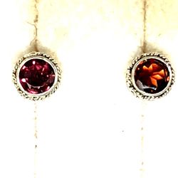 New Sterling Garnet Earrings 