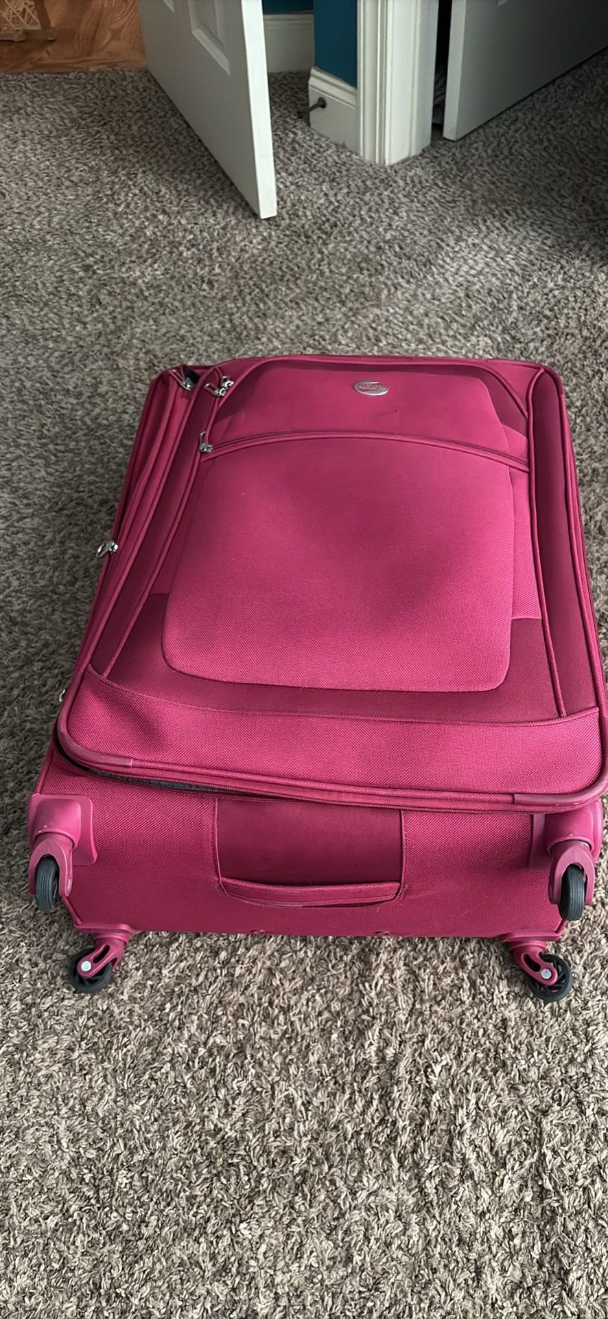 XL American Tourister Suitcase 