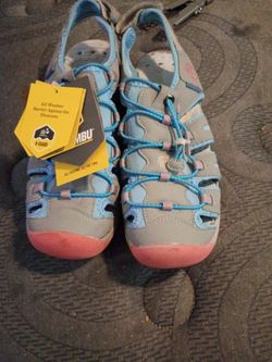 Khombu all weather shoes