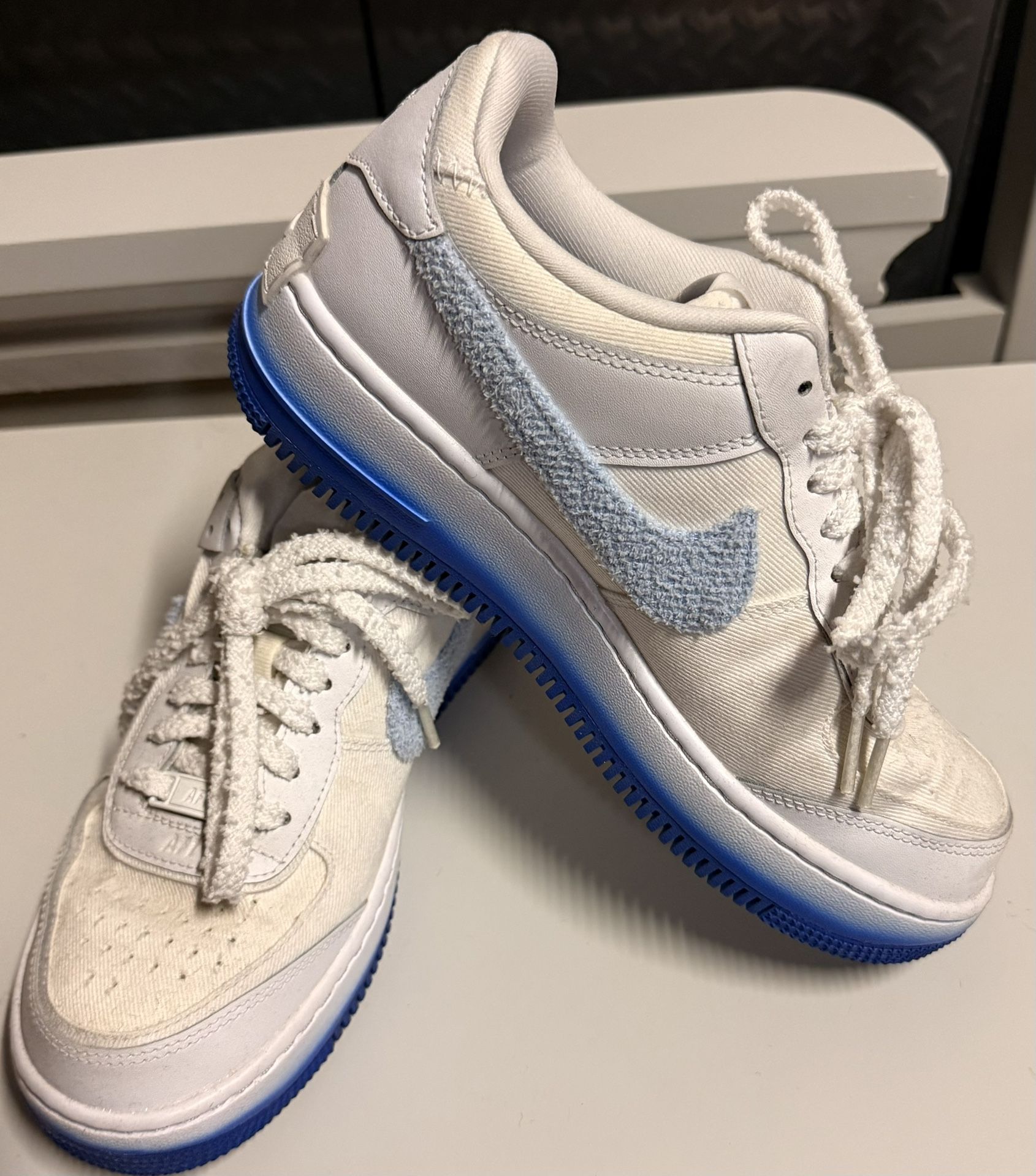 Nike Air Force 1 Low White W/ Blue Accent Trainers 