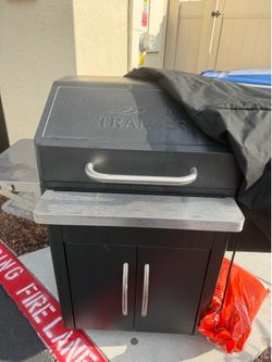 Free working traeger