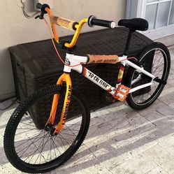 SE BIKES - SoCal Flyer 24” Bmx 