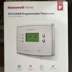 Brand new Honeywell Home Thermostat New RTH2300B