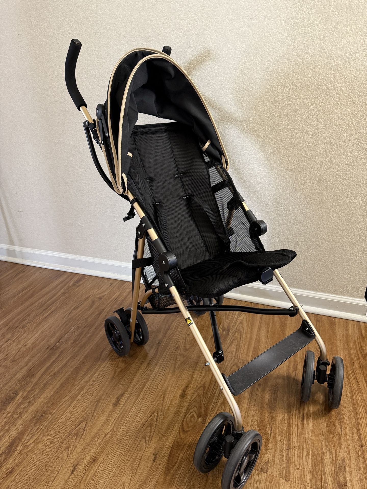 Stroller (Almost New)
