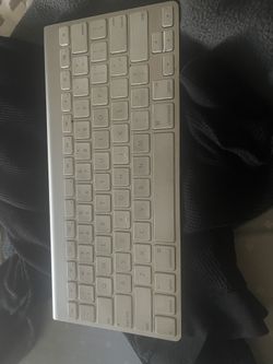 Apple Wireless Keyboard 