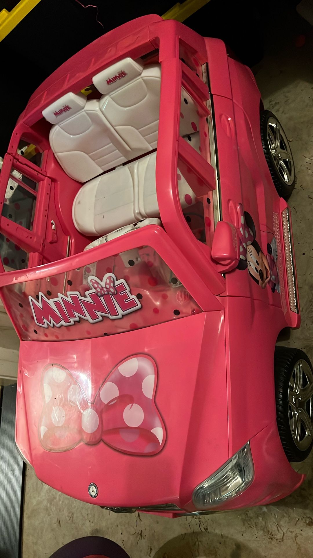 12 Volt Electric Minnie Mouse Car For Kids