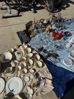 Vintage & Antique Collectibles – Lenox, Fine China, Home Décor & More